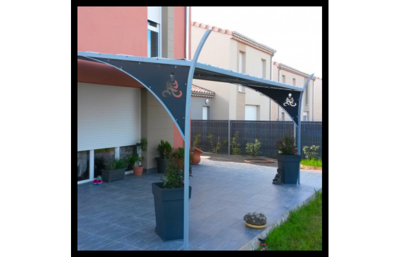 Pergola à thème en fer